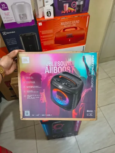  JBL PartyBox Encore Essential 2  / Lacrada / Com Nota Fiscal / 1 Ano de Garantia 