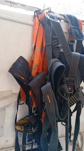 Vendo Cinto de Segurança tipo Para-quedista 