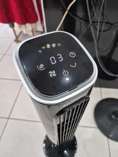 MONDIAL Ventilador de Torre Air Tower, Preto, 45W, 220V - VTR-01-B