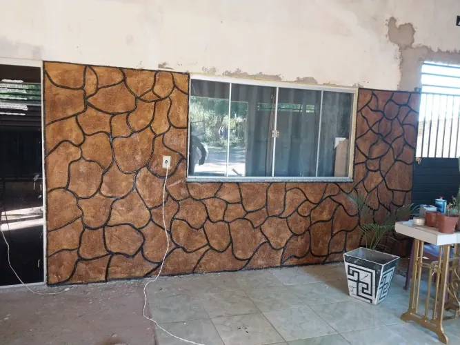 VENDO CASA EM CORUMBÁ OU TROCO POR OUTRA EM CAMPO GRANDE.