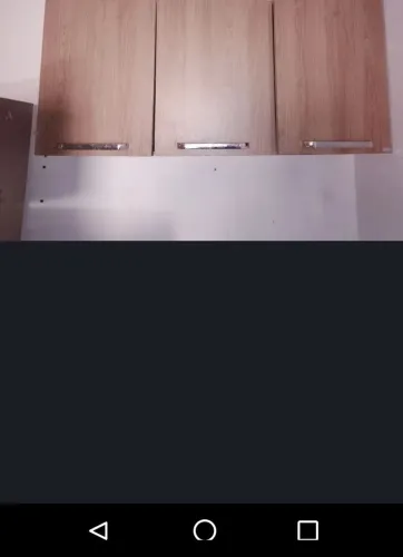 Armário de parede três portas