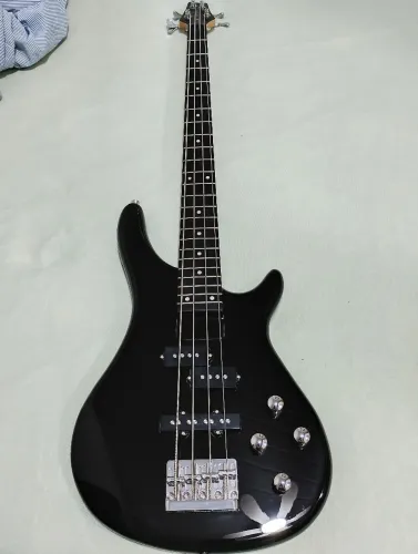 Baixo 4c ativo giannini novo +caixa 10w