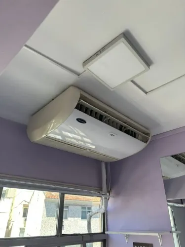 Ar condicionado Springer piso teto