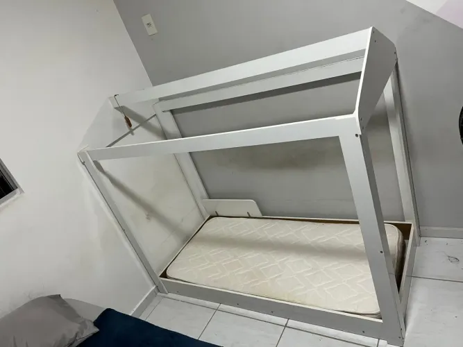 Cama montessoriana