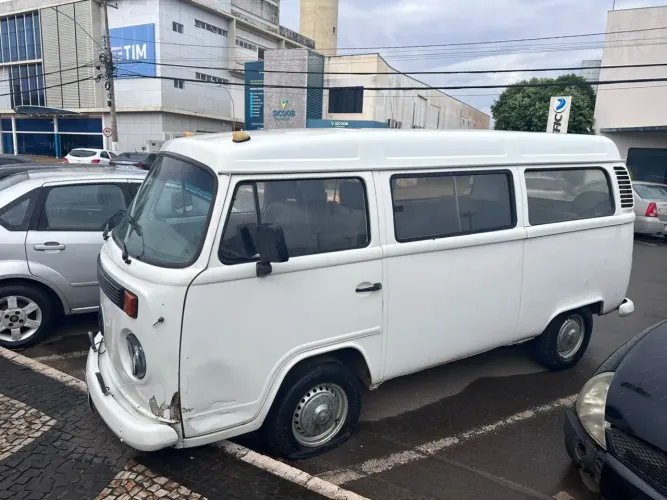 Volkswagen Kombi Standard 1.4 MI Total Flex 8V 2005