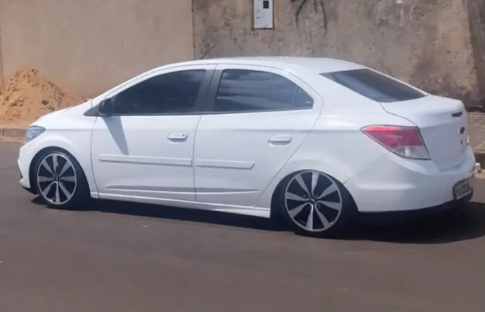 Chevrolet Prisma Sed. LT 1.0 8V Flexpower 4P 2015