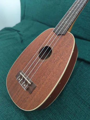Ukulele 