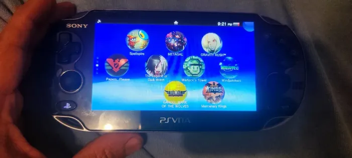 Ps Vita desbloqueado cheio de emulador e jogos 
