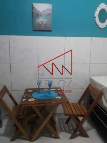 Kitnet/Conjugado : / Residencial / Centro