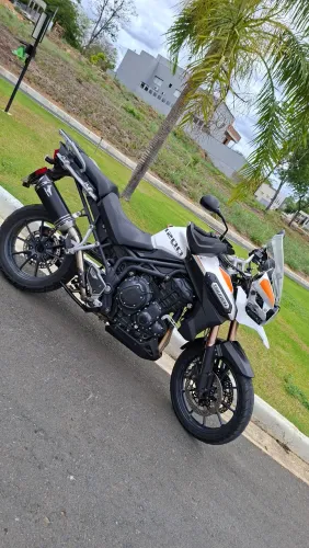 Thiump Tiger 1200