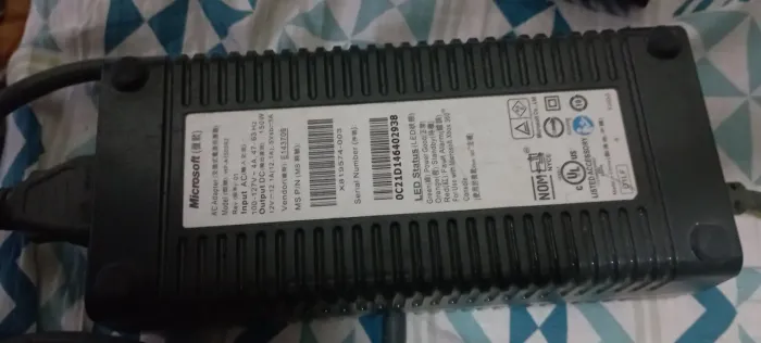 **Baixei** Fonte Xbox 360 Fat (100-127v / 150w) com defeito, não liga