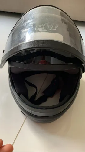 Capacete