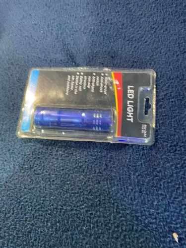 Mini lanterna led alumínio azul 3 pilhas aaa