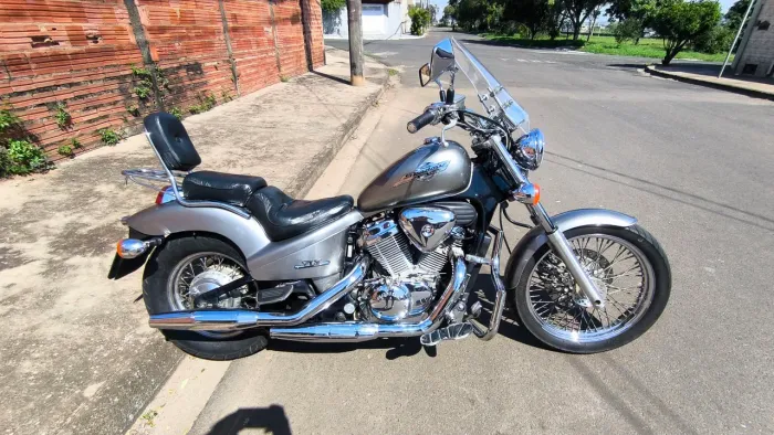 Shadow Vt 600 2001.