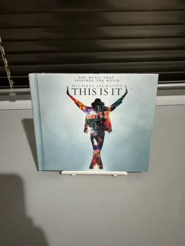 CD Michael Jackson This is It Lacrado