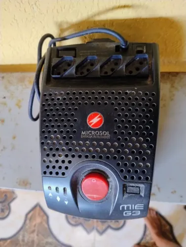 Estabilizador Microsol 220v / 110v Módulo Isolador Estabilizado 5 tomadas