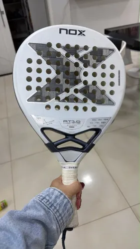 Raquete de Padel Nox AT10 Genius 12K Alum Xtrem Lite