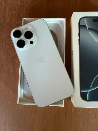 IPhone 16 Pro - 256gb - Branco