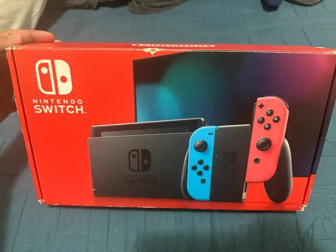 Vendo Nintendo Switch semi novo, bem conservado
