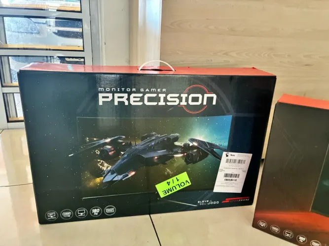 Monitor Gamer Curvo Superframe 27 pol 180hz Full HD