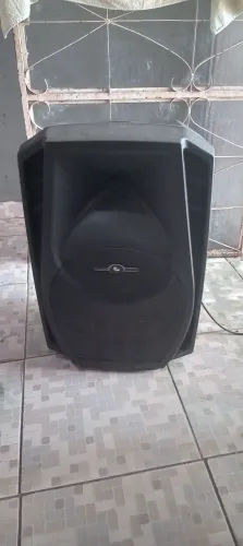 Vende-se está caixa de som