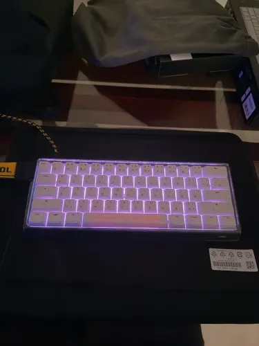 Teclado Wooting 60HE+ Hall Effect + Kit de Keycaps PBT Wooting
