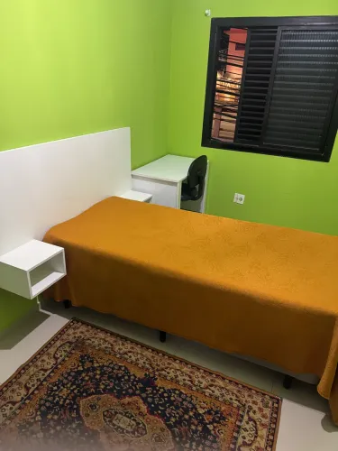 Quarto privativo no Centro de São Caetano