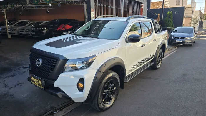 Nissan Frontier Attac.cd 4X4 2.3 Bi-TB Die. AUT 2025