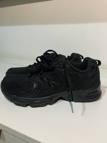 New balance 530 triple black