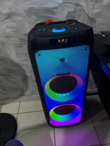 Vendo caixa AIWA 300 RMS, muito potente, não ser vê para apartamento!