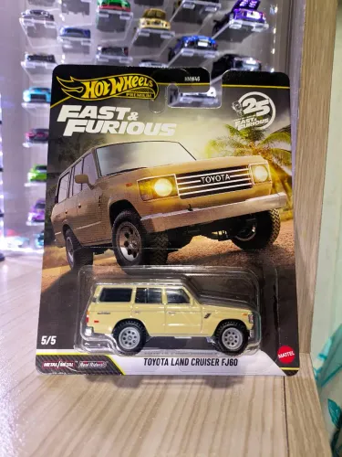 Miniatura Hotwheels 1/64 Premium