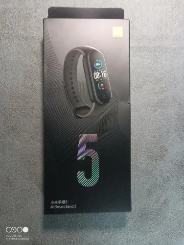 [LACRADO] Xiaomi Mi Smart Band 5 com tela AMOLED de 1.10" e 11 modos esportivos 