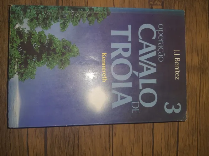 Livro Operação Cavalo de Troia volume 3