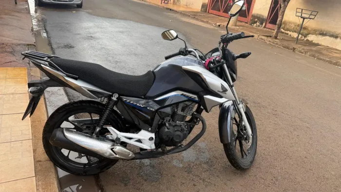 Vendo honda CG titan 2022