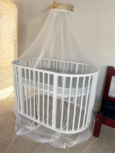 Oportunidade - Berço evolutivo redondo, incluso colchão, mini berço e dossel 