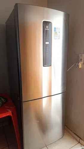 Vendo refrigerador Electrolux inverter COM DEFEITO