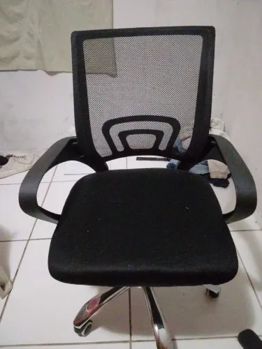 Vende-se cadeira de escritório