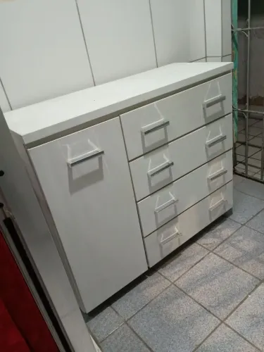 Vendo uma cômoda nova sem uso nenhum
