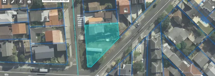 TERRENO ZR3 COM 697m² DE ESQUINA NO CAPÃO RASO