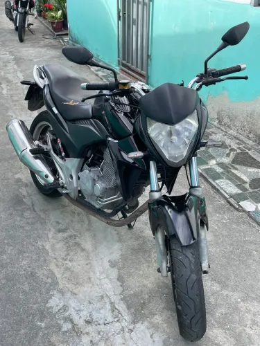 Moto Honda CB300r