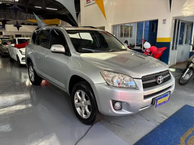 Toyota RAV4 2.4 4X2 16V 170cv Aut. 2010