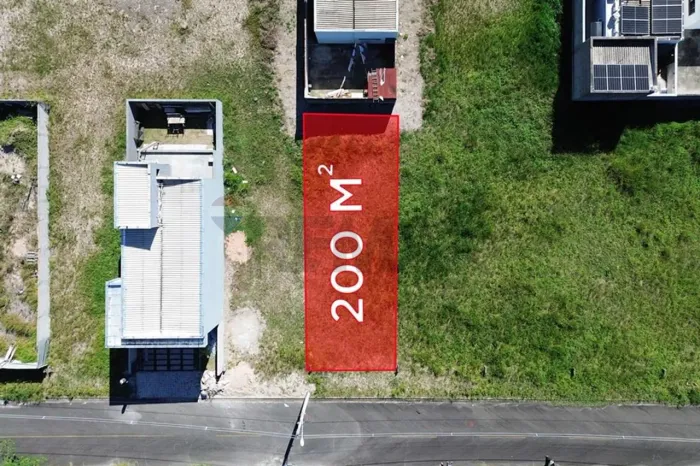 Terreno com 200m² no Condomínio Brisas Ville, bairro SIM - Feira de Santana - BA
