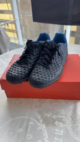 Chuteira Society Nike Tiempo Legend 8 Club - Masculina