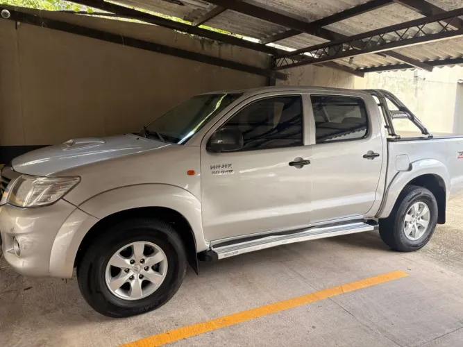 Toyota Hilux CD D4-d 4X4 3.0 TDI Dies. Mec. 2014