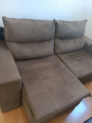 Sofá Luizzi 3 lugares Retrátil Tecido Marrom.