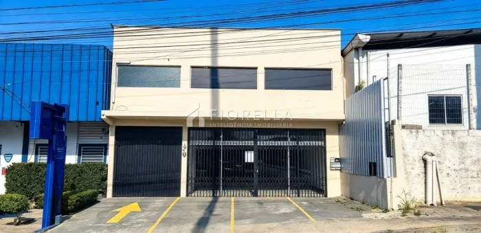 Galpão no bairro Nossa Senhora do Rosário, São José.