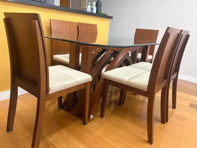 Mesa de vidro 6 cadeiras