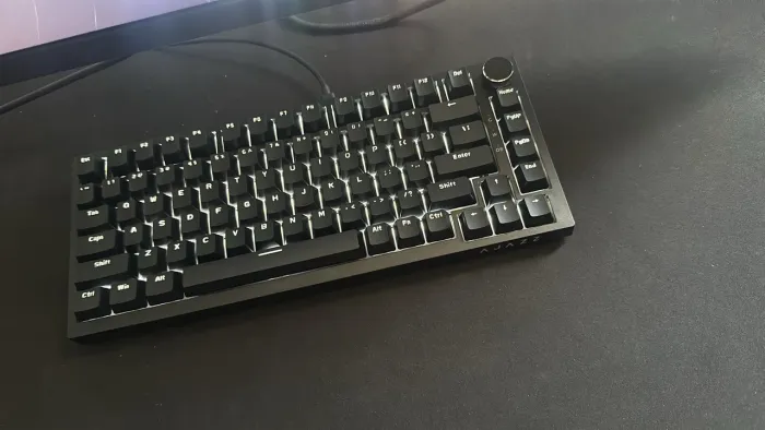 TECLADO GAMER AJAZZ AK820