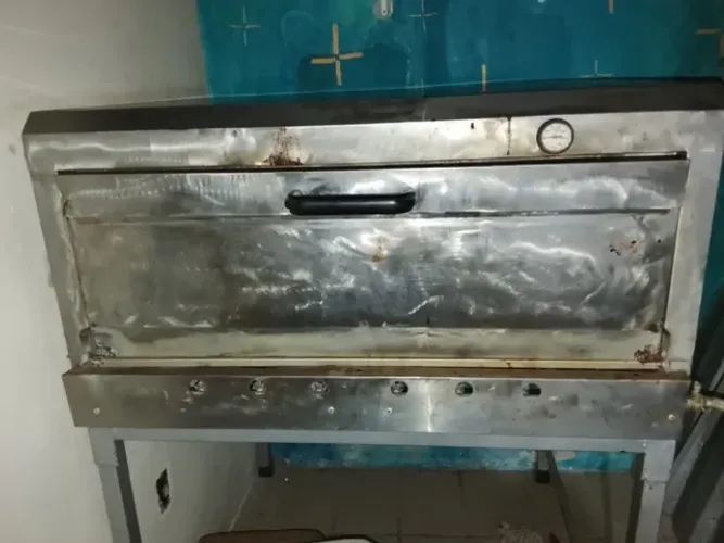 Forno industrial bem conservado R$ 500.00 valor negociavel