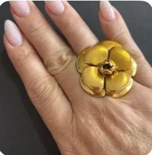 Anel Maxi Camélia polida ouro